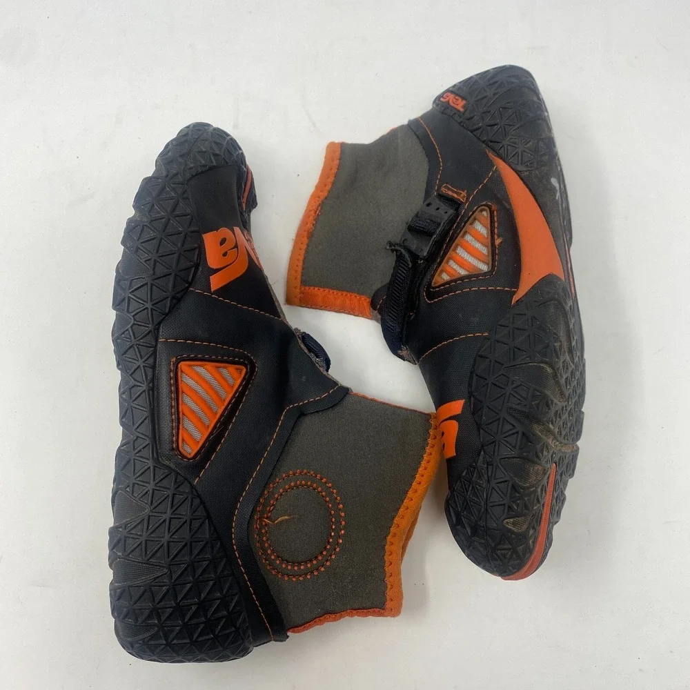 TEVA Hybrid‎ Split Toe Gray Orange Slip On Outdoor Water Shoes Youth Size 4